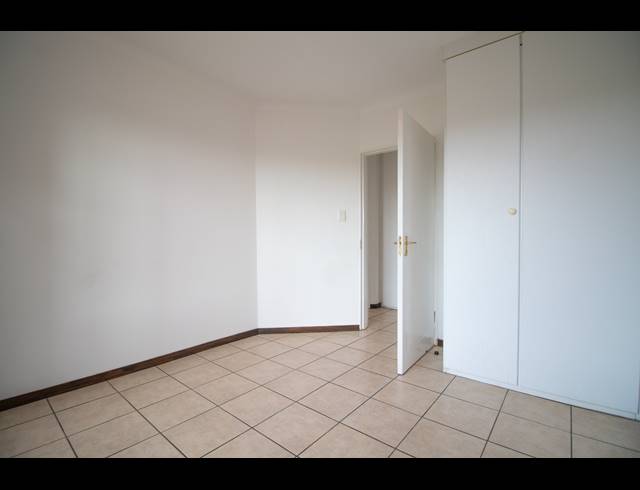 2 BEDROOM APARTMENT FOR SALE IN NOORDWYK